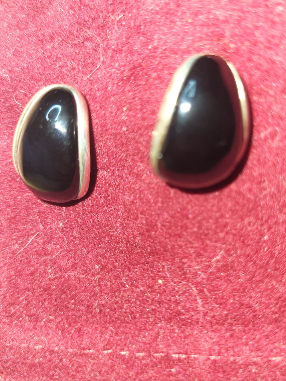Vintage 925 Sterling Silver & Onyx Post Earrings. Stamped By Artist